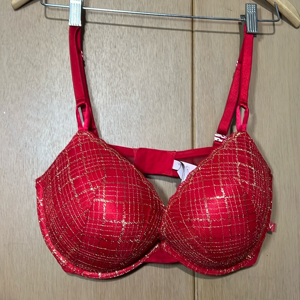 Victorias Secret Red/Gold Push Up Bra 38DD